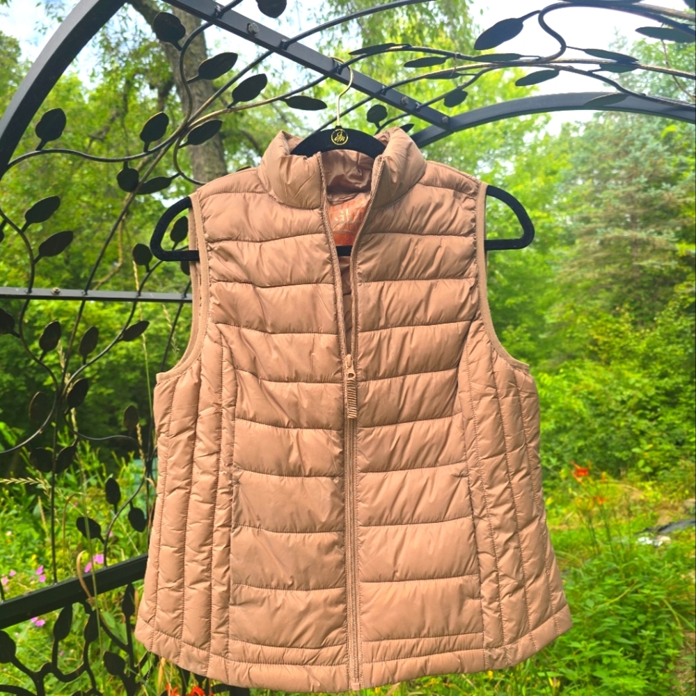 Love Tree Ultra Light Packable Puffer Vest | Women’s Large | Taupe